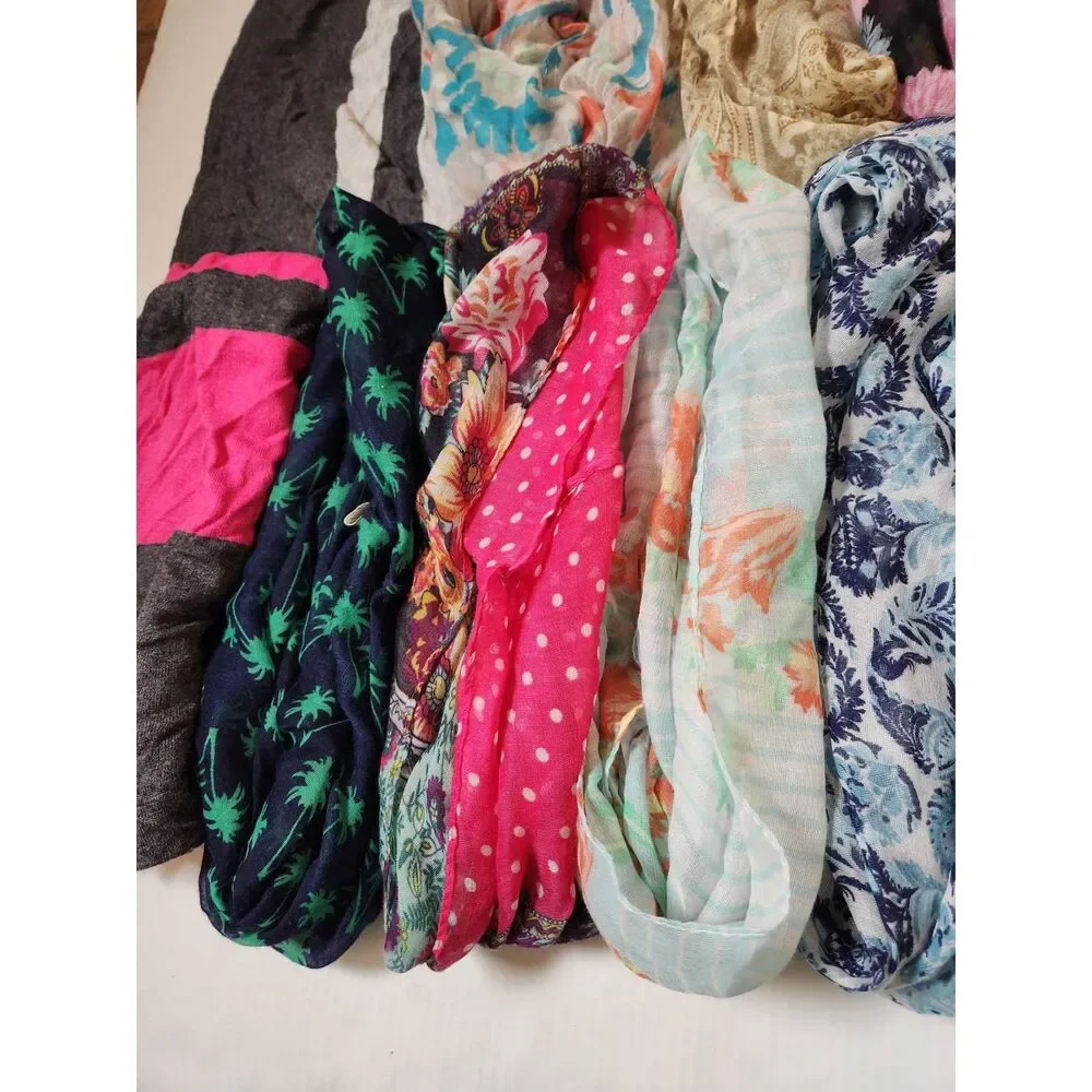 Scarf & Convertible Wrap Lot – 11 Pieces Mixed Prints & Styles